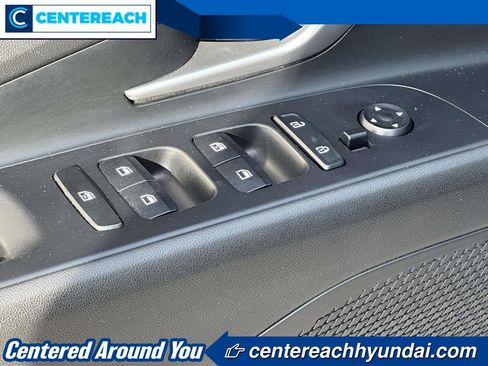 Used 2023 Hyundai Elantra SEL w/ Preferred Accessory Package image 14