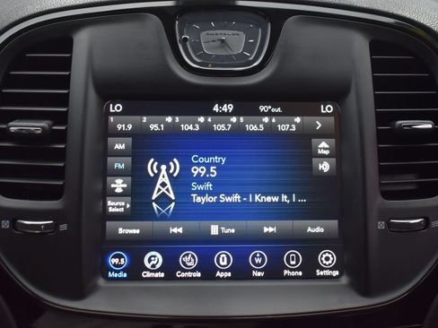 Used 2018 Chrysler 300 S w/ 300S Premium Group AWD/4WD image 17