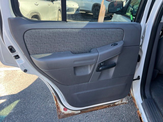 Used 2002 Ford Explorer XLS AWD/4WD image 14