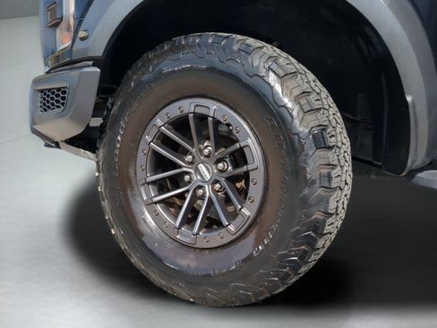 Certified 2020 Ford F150 Raptor w/ Equipment Group 802A Luxury image 65