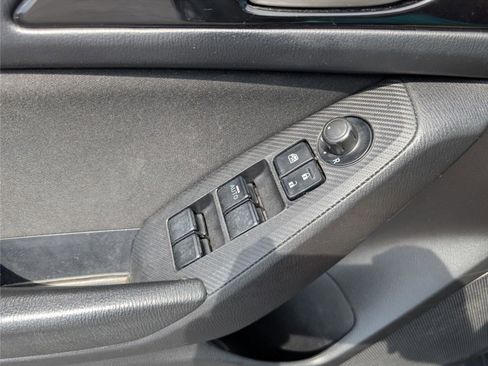 Used 2016 MAZDA MAZDA3 i Sport w/ Preferred Equipment Package image 15