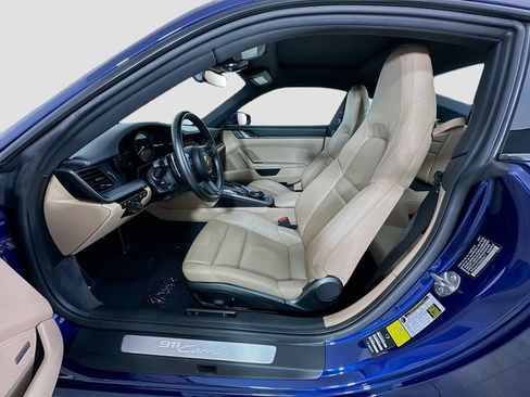 Certified 2021 Porsche 911 Carrera RWD image 5