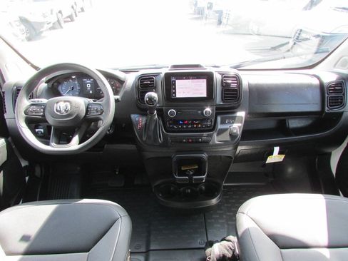 Used 2026 RAM ProMaster 2500 w/ Convenience Group FWD image 20