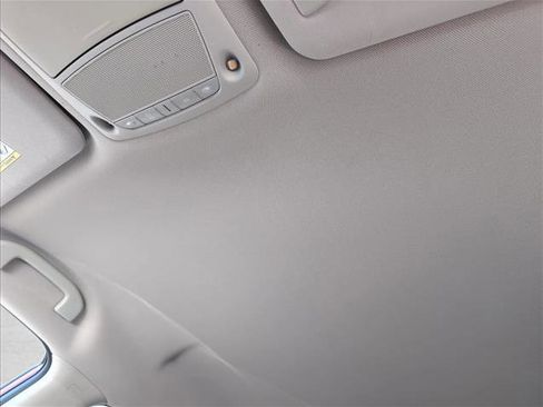 Used 2014 Nissan Rogue SV image 16