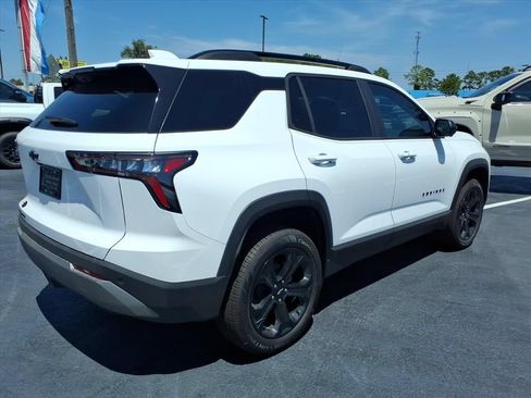 New 2027 Chevrolet Equinox LT w/ Convenience Package II AWD/4WD image 3