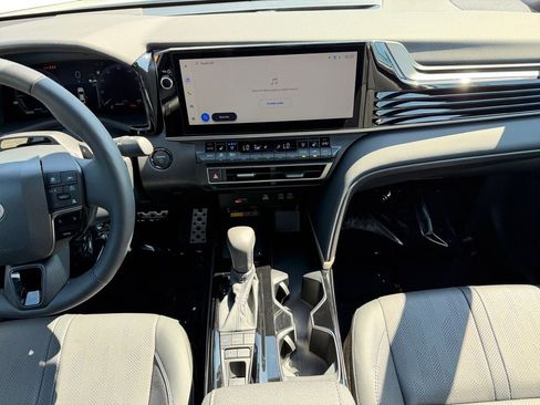 Used 2025 Toyota Camry XSE w/ Premium Plus Package AWD/4WD image 12