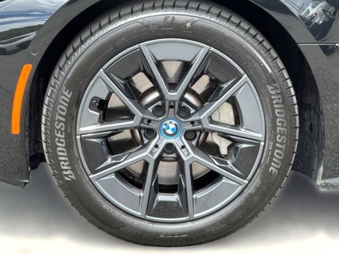 Used 2023 BMW i4 eDrive35 RWD image 13