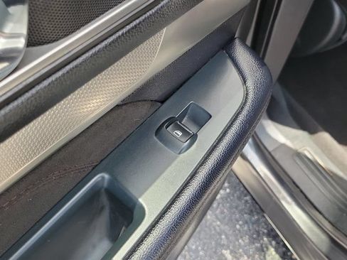Certified 2018 Ford Explorer XLT w/ Equipment Group 202A FWD image 12