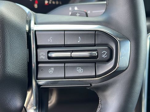 Certified 2025 GMC Yukon XL Denali AWD/4WD image 29