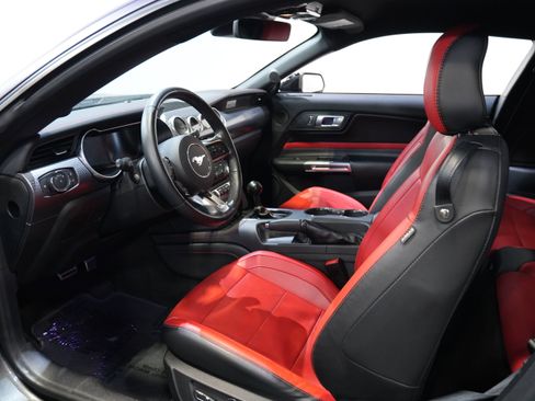 Used 2018 Ford Mustang GT Premium w/ GT Performance Package RWD image 28