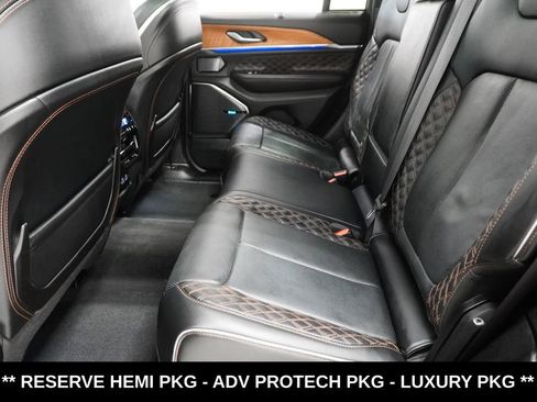 Used 2022 Jeep Grand Cherokee Summit image 13