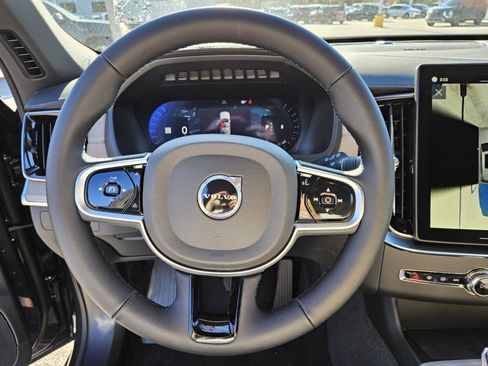 New 2026 Volvo XC90 B6 Plus w/ Protection Package Premier image 14