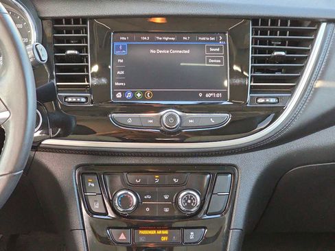 Used 2021 Buick Encore Preferred w/ Safety Package II image 19