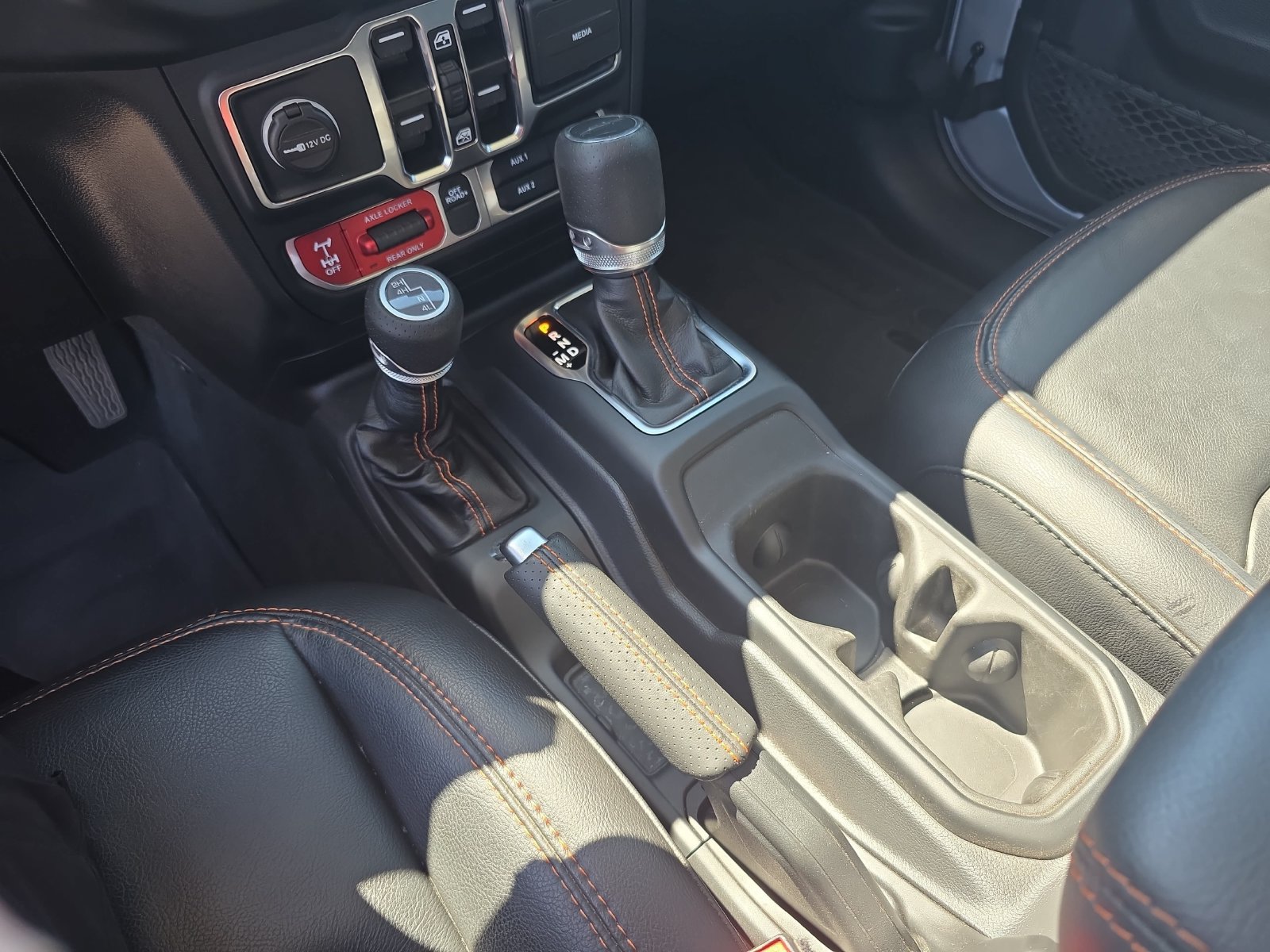 Used 2023 Jeep Gladiator Mojave w/ LED Lighting Group AWD/4WD image 22