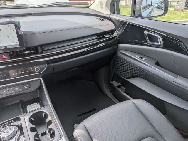 New 2027 Kia Carnival SX Prestige FWD image 17