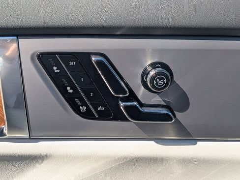 New 2026 Cadillac Vistiq Luxury w/ LPO, Floor Liner Package image 22