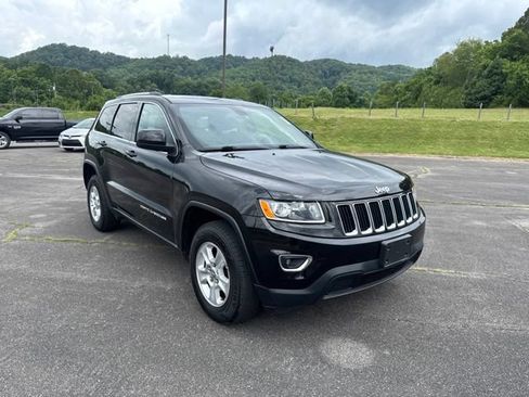 Used 2015 Jeep Grand Cherokee Laredo w/ Quick Order Package 23E AWD/4WD image 2