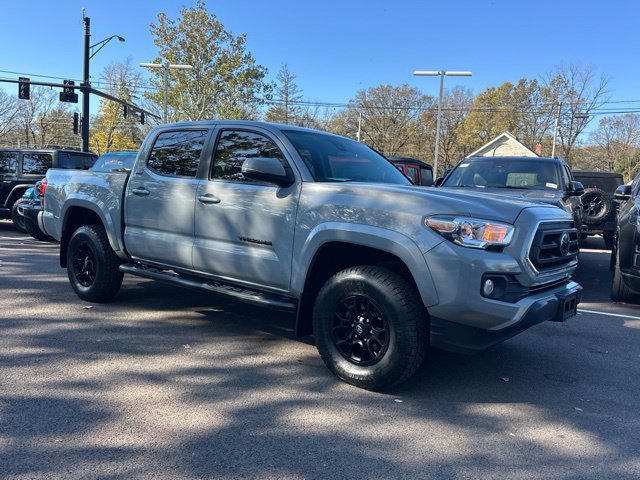Used 2020 Toyota Tacoma SR5 w/ Technology Package AWD/4WD image 19
