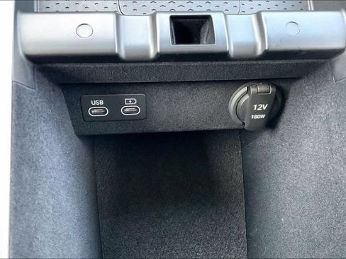 Certified 2026 Genesis GV70 2.5T AWD/4WD image 33