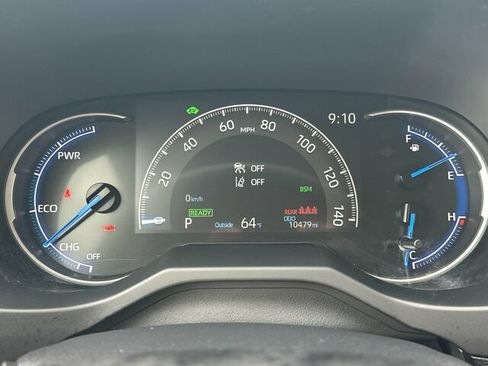Used 2025 Toyota RAV4 LE AWD/4WD image 29