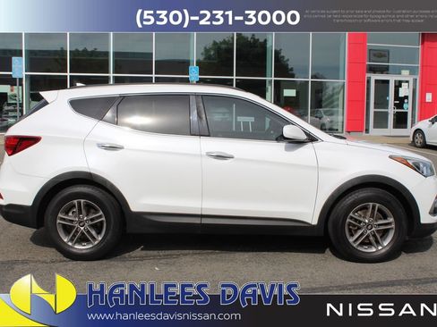 Used 2017 Hyundai Santa Fe Sport FWD image 6