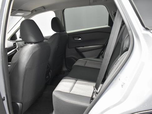 New 2026 Nissan Rogue SV image 28