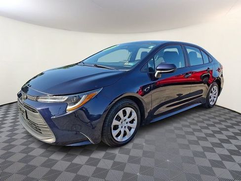 Used 2024 Toyota Corolla LE FWD image 3