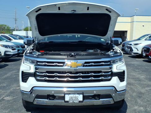 Used 2025 Chevrolet Silverado 1500 LTZ w/ Z71 Off-Road Package AWD/4WD image 31