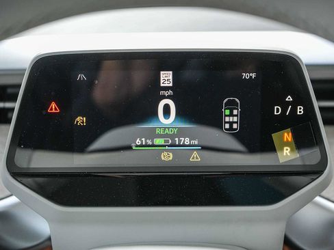 New 2025 Volkswagen ID. Buzz 1st Edition RWD image 25