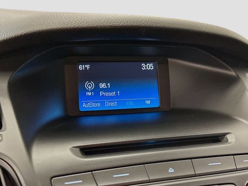 Used 2015 Ford Focus SE w/ SE Sport Package FWD image 21