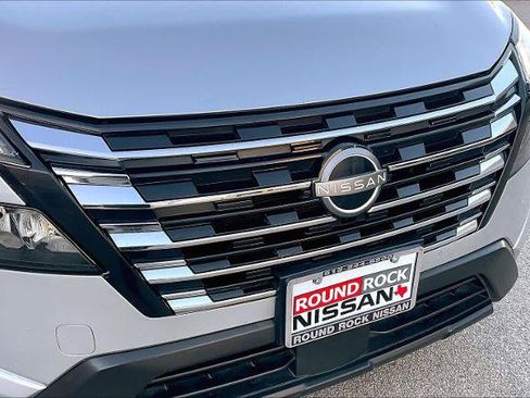 Certified 2024 Nissan Rogue SV image 28