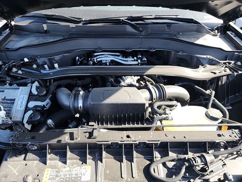 Used 2025 Ford Explorer ST AWD/4WD image 10