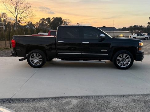 Used 2014 Chevrolet Silverado 1500 High Country w/ High Country Premium Package image 6