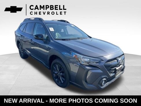 Used 2025 Subaru Outback Onyx Edition AWD/4WD image 9