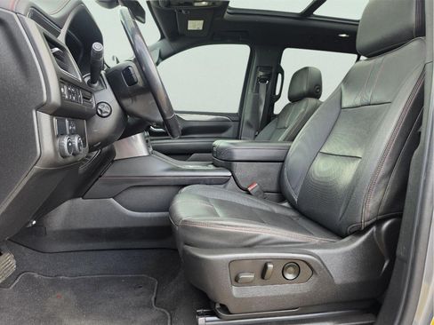 Used 2022 Chevrolet Tahoe RST w/ Luxury Package RWD image 15