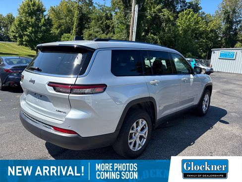 Used 2023 Jeep Grand Cherokee L Limited AWD/4WD image 4