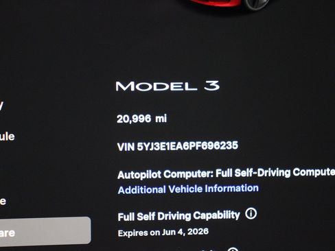 Used 2023 Tesla Model 3 Standard Range image 22