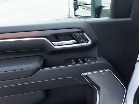 New 2026 GMC Sierra 2500 Denali w/ Technology Package AWD/4WD image 21