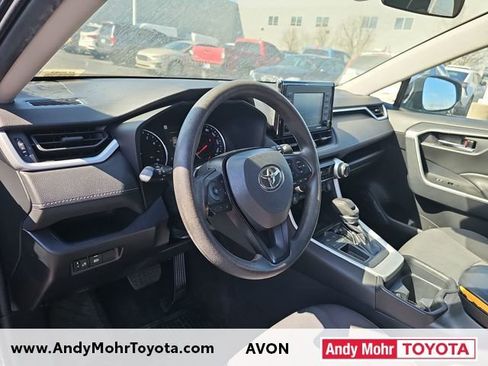 Used 2021 Toyota RAV4 XLE image 9