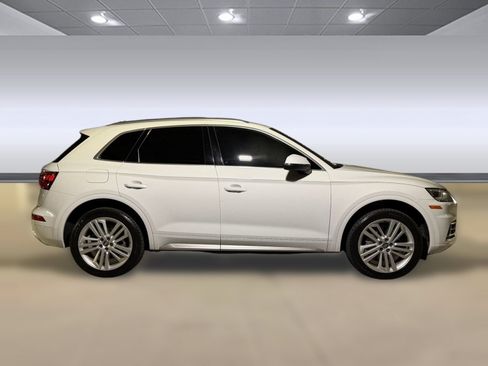 Used 2019 Audi Q5 2.0T Premium Plus w/ Premium Plus Package AWD/4WD image 8
