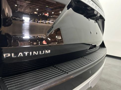 Used 2020 Ford Expedition Platinum RWD image 10