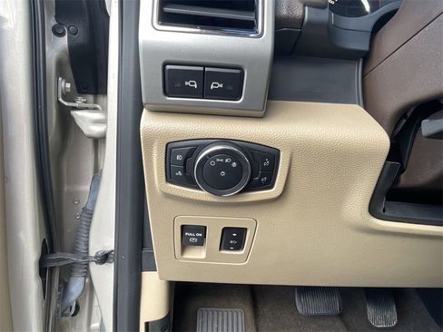 Used 2018 Ford F150 Lariat w/ Equipment Group 501A Mid image 18