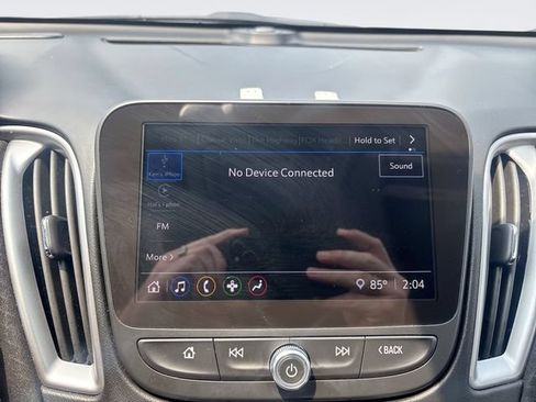 Used 2025 Chevrolet Malibu LT FWD image 16