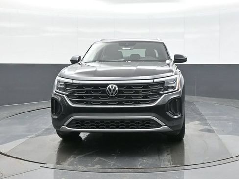 New 2026 Volkswagen Atlas Cross Sport SE AWD/4WD image 2