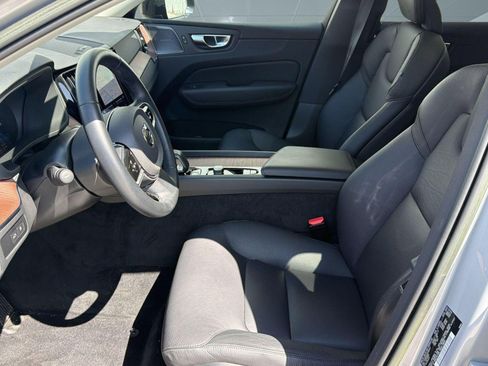 Used 2023 Volvo XC60 T8 Plus w/ Climate Package AWD/4WD image 5