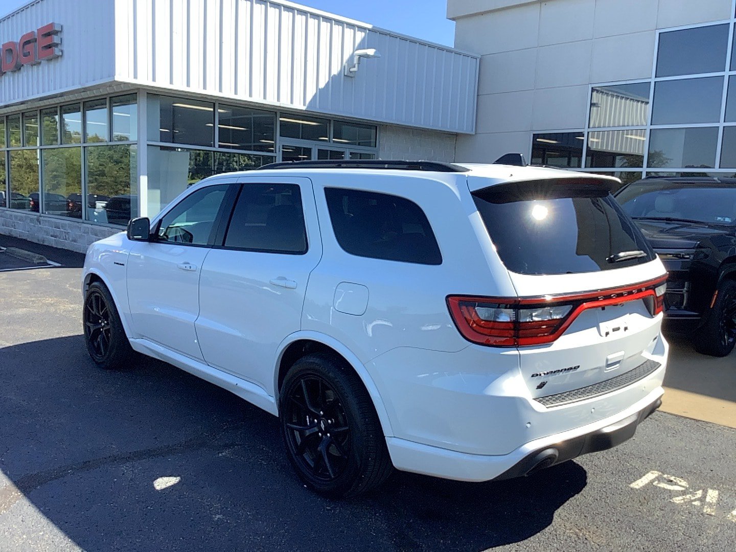 Certified 2026 Dodge Durango GT w/ Tow 'N Go Package AWD/4WD image 7