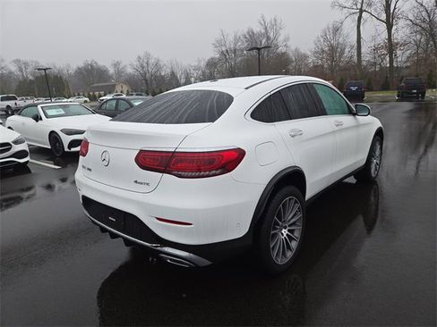 Used 2022 Mercedes-Benz GLC 300 4MATIC Coupe image 3