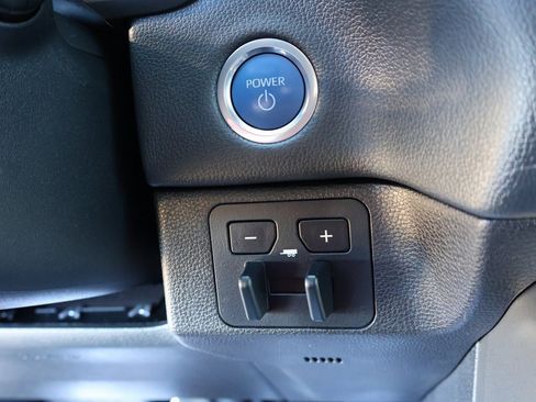 Used 2024 Toyota Sequoia Limited image 21