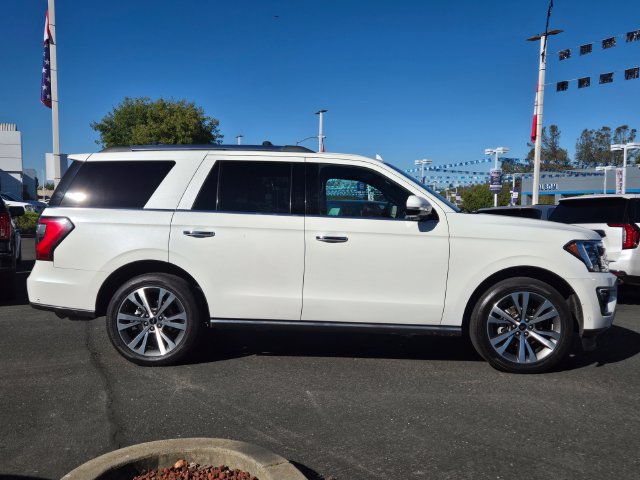 Used 2020 Ford Expedition Limited w/ Equipment Group 302A AWD/4WD image 3