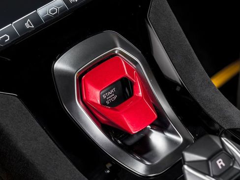 Used 2024 Lamborghini Huracan Sterrato image 29